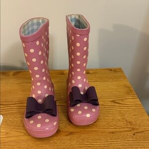 Sweet Honey Cheery Rain Boots in Fuchsia Dotty. Size 12